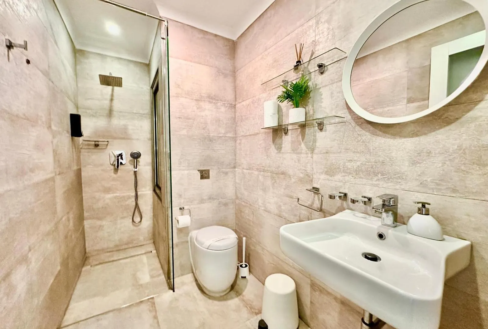 Charming Flat Off The Sea Front Apartment Gzira Malta
