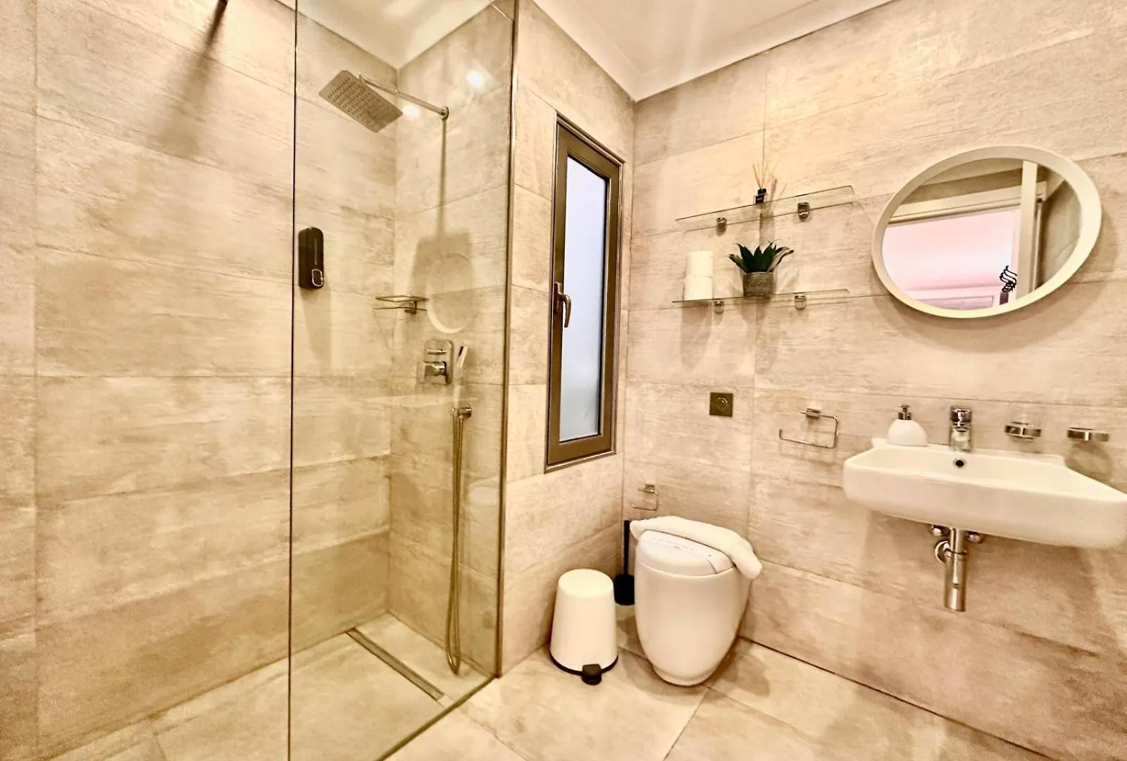 Charming Flat Off The Sea Front Apartment Gzira