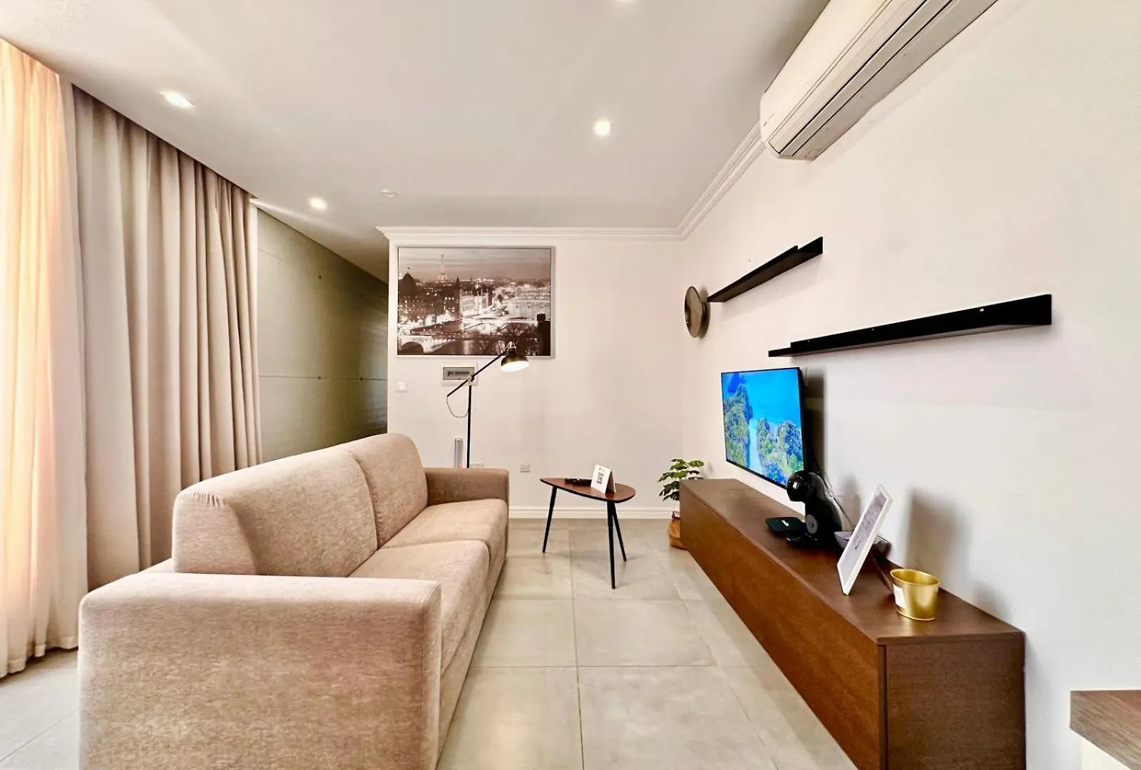 Charming Flat Off The Sea Front Apartment Gzira
